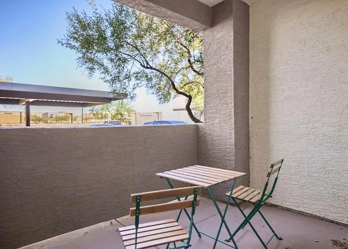 Cozysuites Walk To Stadium With Pool & Gym! Apartment
