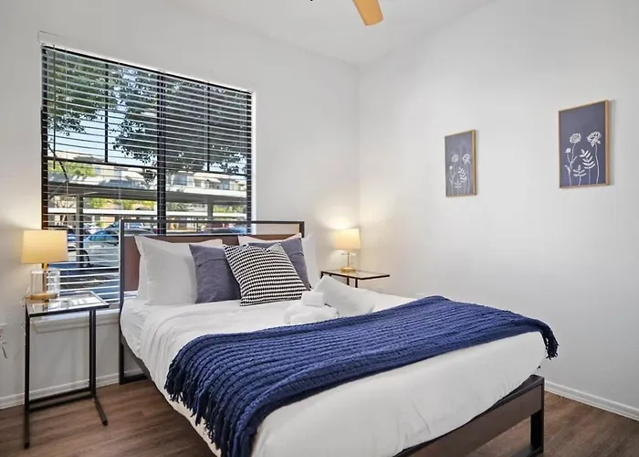 Cozysuites Walk To Stadium With Pool & Gym! Glendale